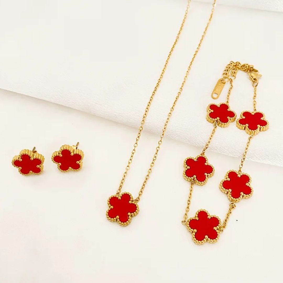 Four Leaf Pendant Set