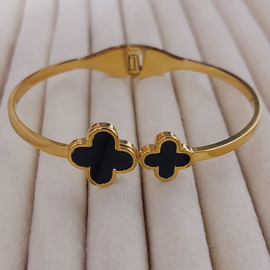 Black Clover Luxe Bracelet