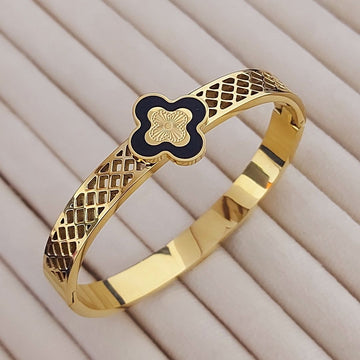 Golden Clover Bracelet