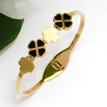 Black Four-Leaf Clover Hand Cuff Bracelet